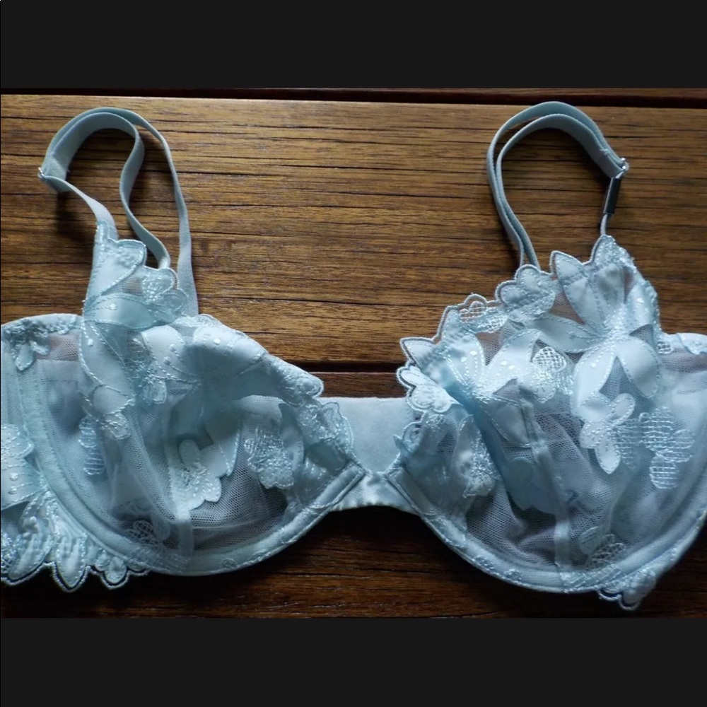 32DD VICTORIA'S SECRET LUXE LINGERIE BLUE FLORAL PLUNGE BRA Pink lace